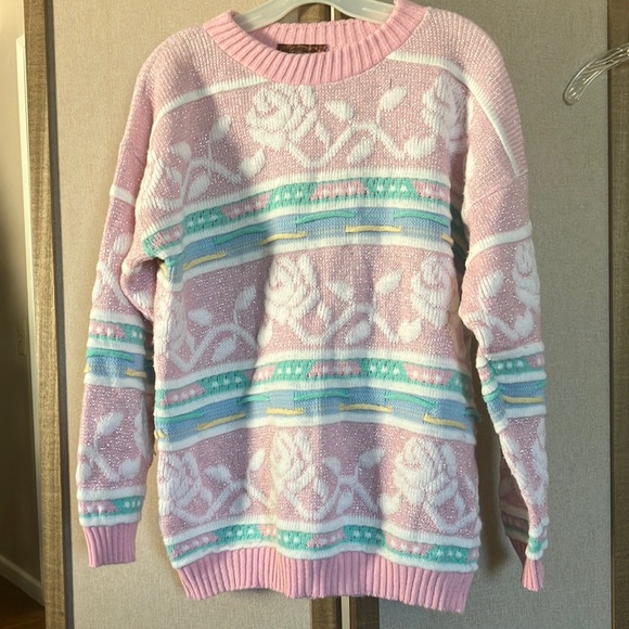 Worthington Sweaters - Vintage Worthington Pink and White Crew Neck Sweater